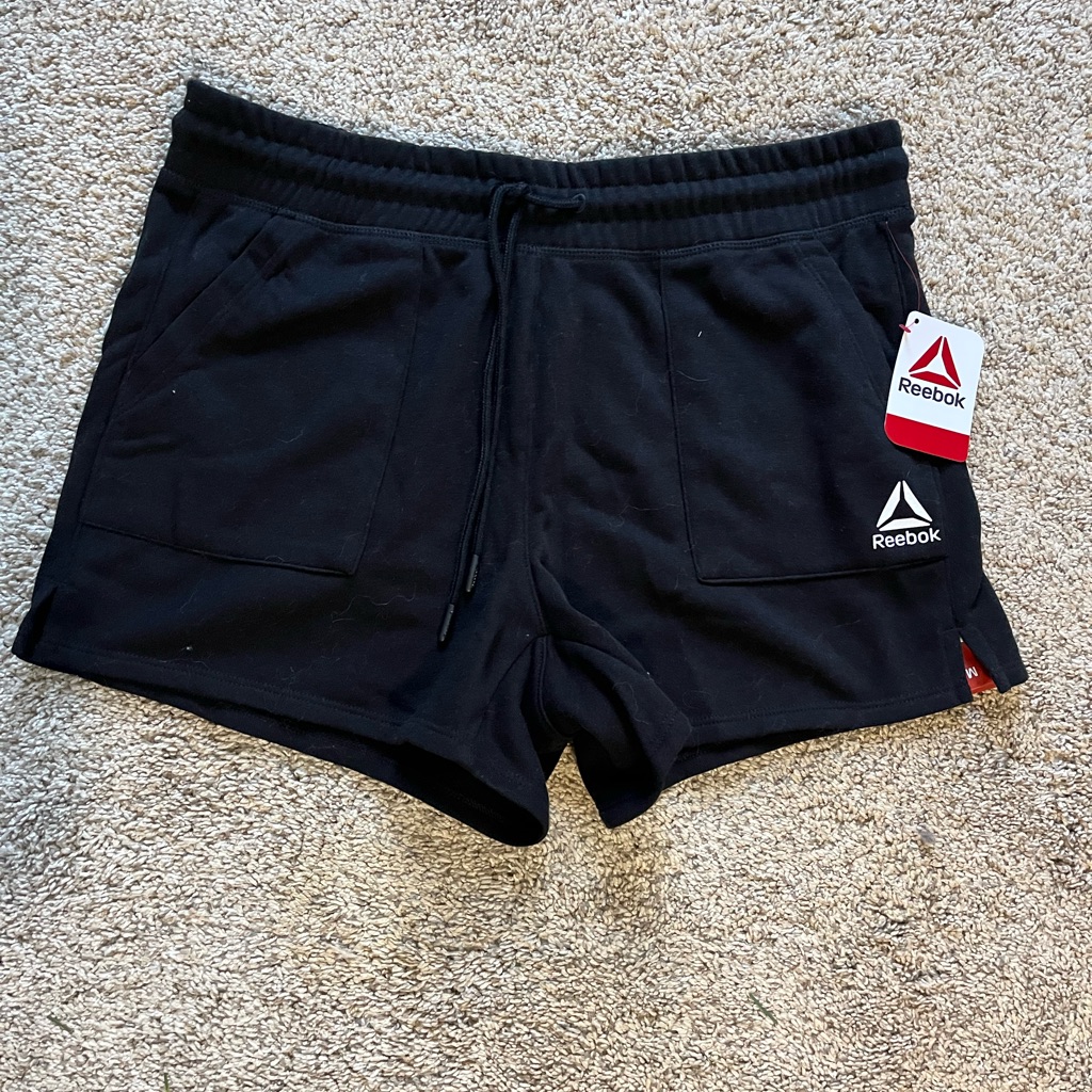 Reebok Relaxed Fleece Shorts Black, Size M (Nwt)